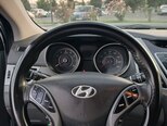 Hyundai Elantra-11