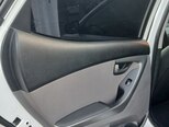 Hyundai Elantra-14